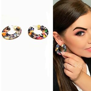 JustIn🎉Trendy CShaped MultiColored Resin Earrings